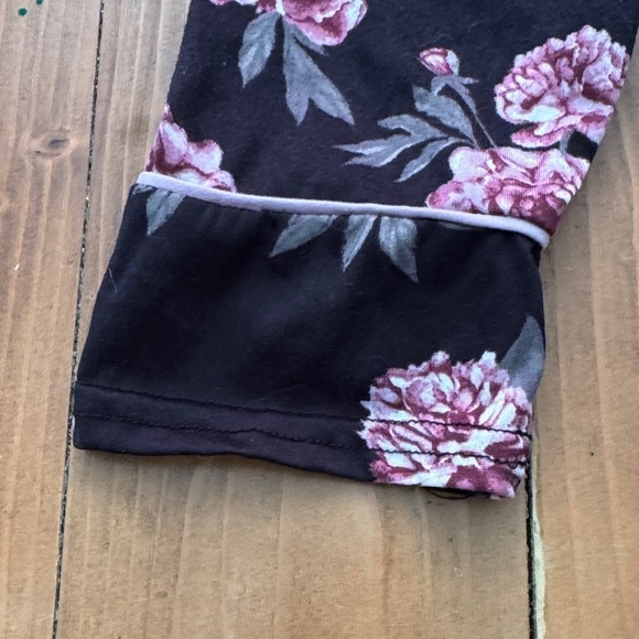 Vince Camuto floral pajama set - Picture 5 of 13